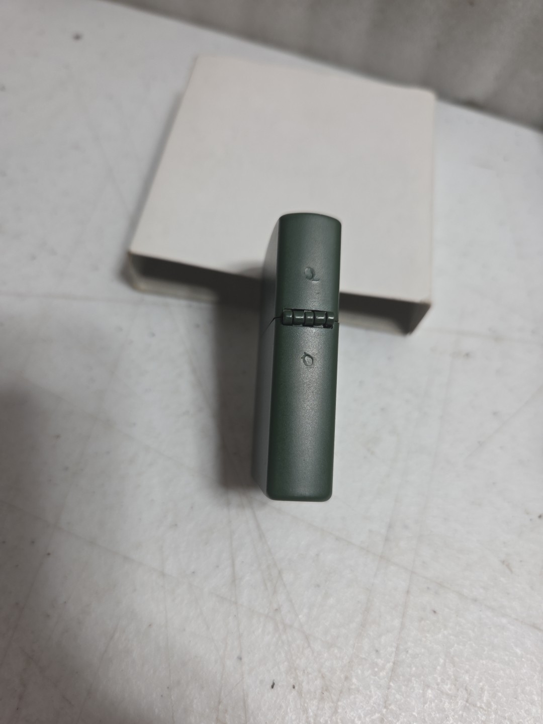 NoS – 2007 John Deere Logo Zippo Lighter – Leaping Deer – Retired – Dark Green
