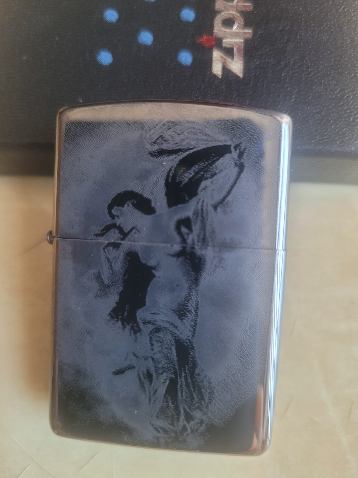 VERY RARE. SEDUCTIVE SILHOUETTE SEXY PICTURE 2012 JAPAN. BRAND NEW ZIPPO