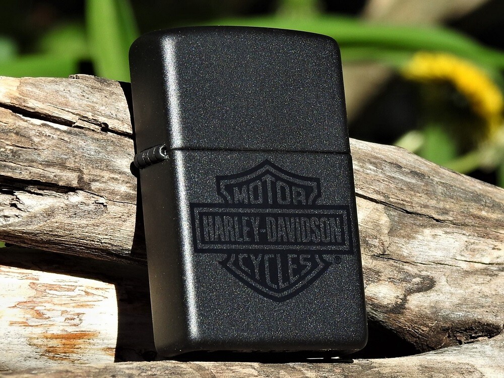 Zippo Lighter – Harley Davidson – HD Bar and Shield – Graphite – Black – # 24678