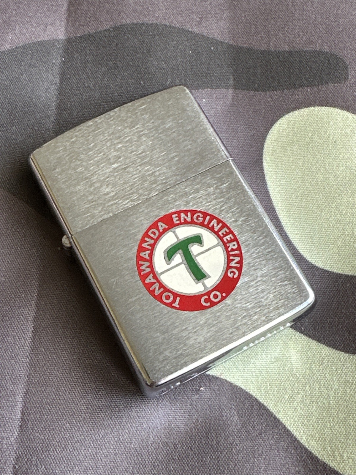 1958 Vintage Zippo Lighter – Tonawanda Engineering Company – Candy Striped Box