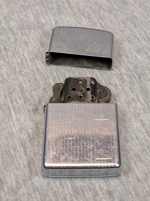 1969 Vertical Stripe Pinstripes Zippo Lighter Not Engraved P/R Estate Fresh