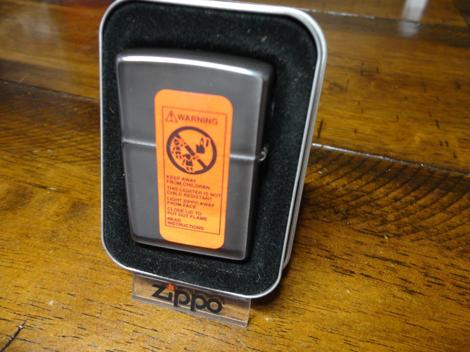 LIONEL SANTA FE F3 DIESEL TRAIN LOCOMOTIVE ZIPPO LIGHTER MINT IN BOX 1999