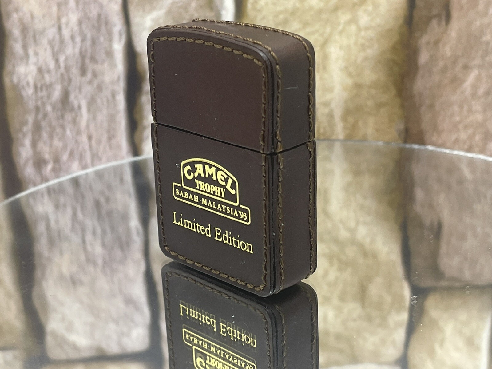 1993 Zippo Camel „TROPHY“ Sabah-Malaysia 1432/5000 Zippo & service kit Rare