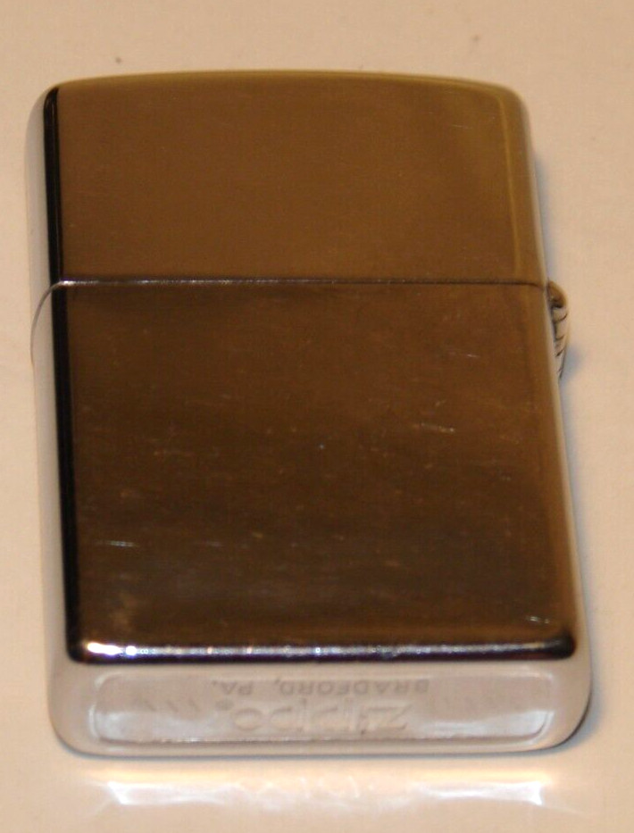 Vintage ZIPPO – INGERSOLL RAND – Advertising Cigarette LIGHTER Red & Black Logo