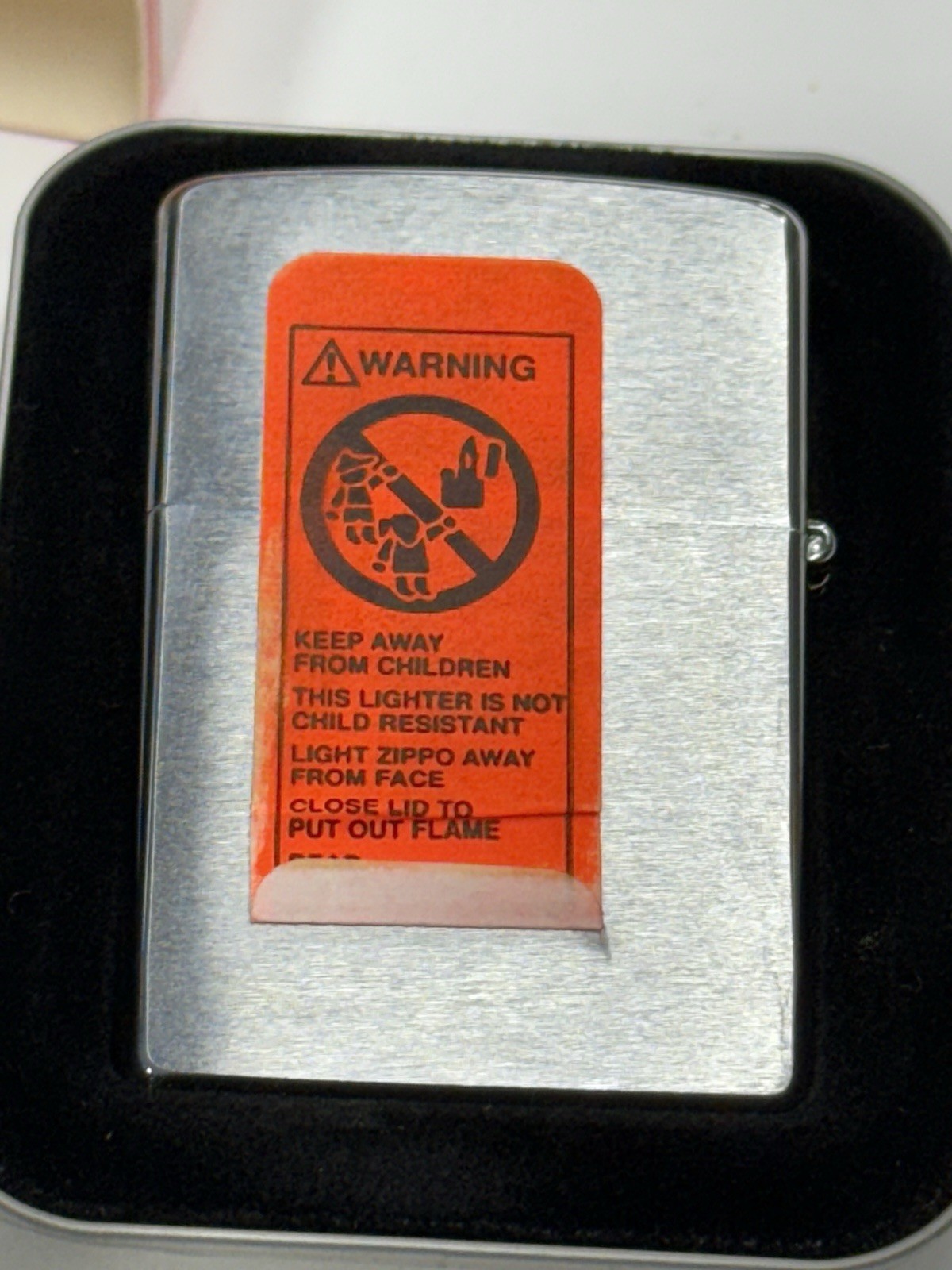 ZIPPO 2000 KANSAS CITY CHIEFS NFL FOOTBALL LIGHTER SEALED IN BOX 145