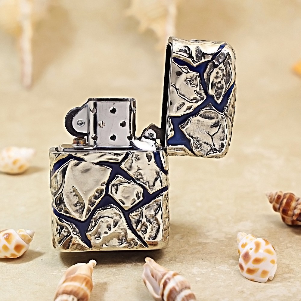 Genuine Zippo Silver Cracked Stone 3D Lighter Glow in Dark Wood Box
