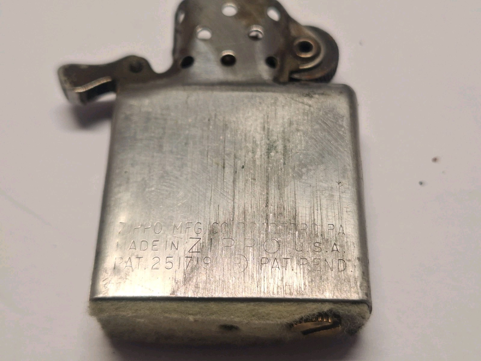 1960 ZIPPO PITCHAL’S PEAK „THE PEAK OF QUALITY AND FLAVOR“ GREAT RARE GRAPHIC