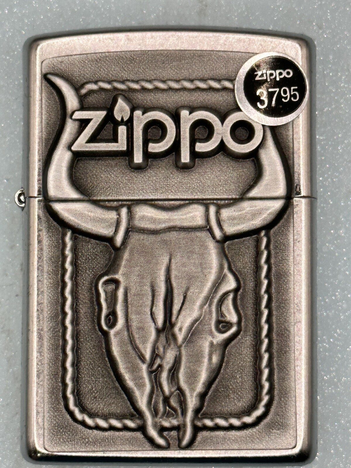 2023 Bull Skull Emblem Chrome Zippo Lighter NEW 20286