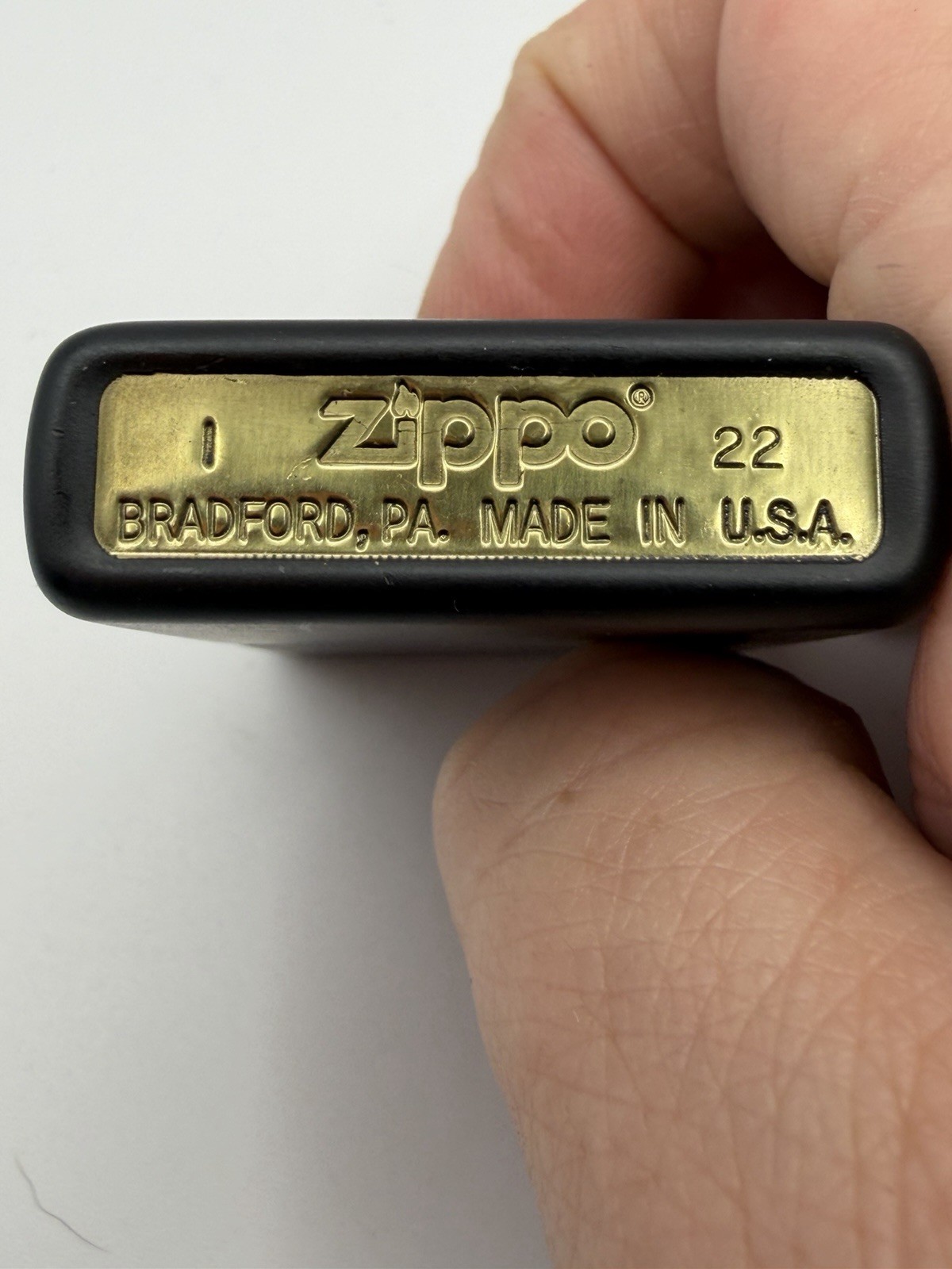 2022 Gold Zippo Flame Icon Black Matte Zippo Lighter New