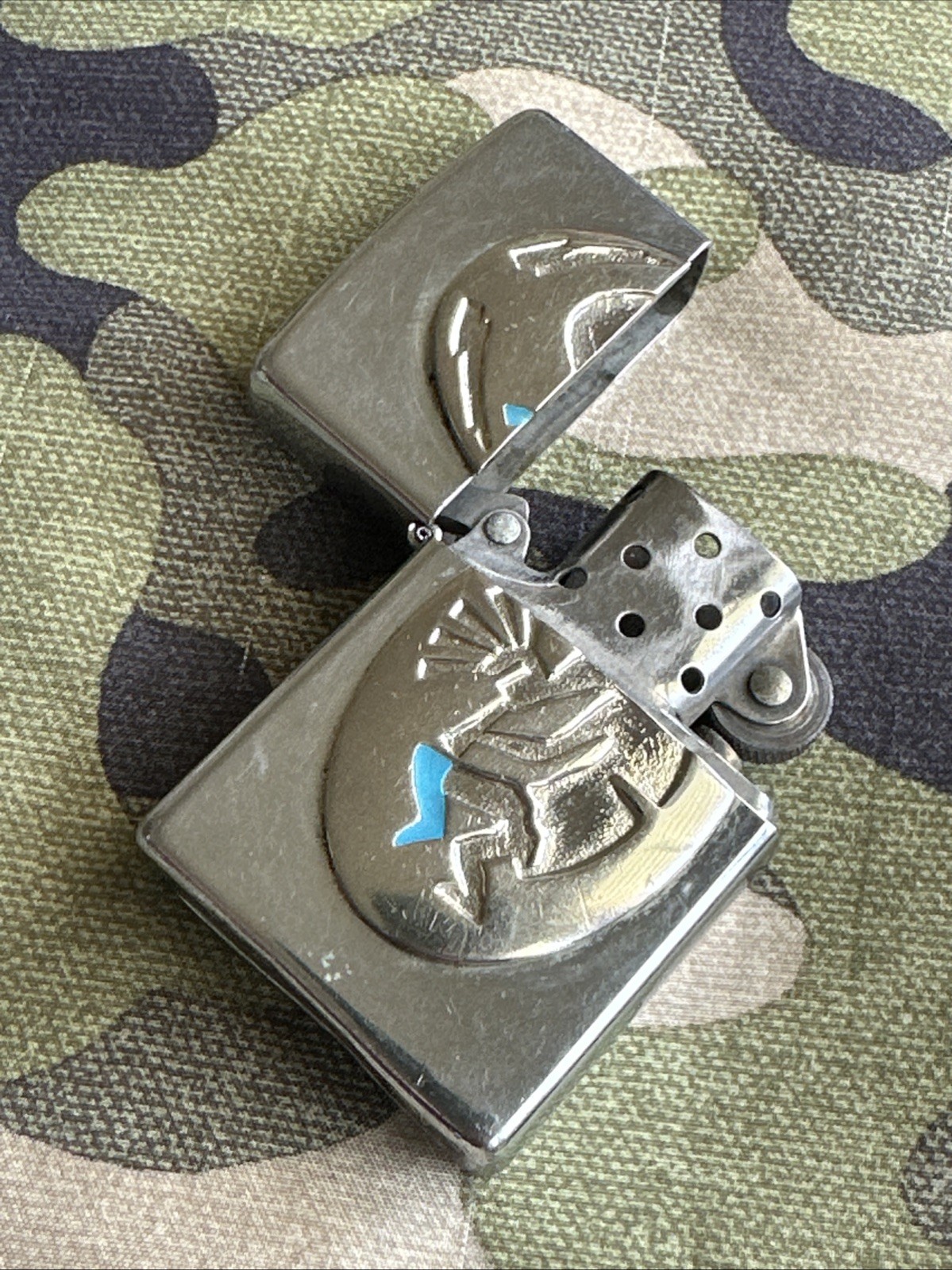 2000 Vintage Zippo Lighter – Kokopelli Dancer – Painted Desert Collection