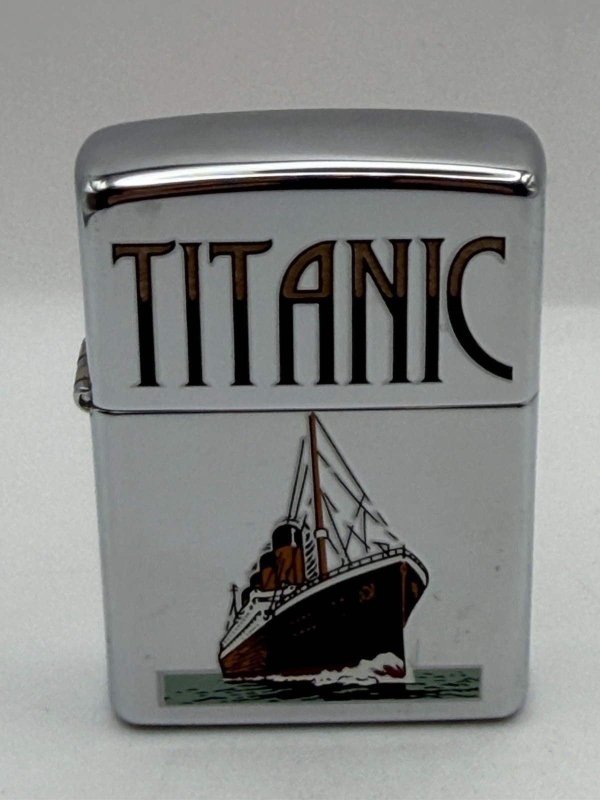 Vintage 1999 Titanic High Polish Chrome Zippo Lighter NEW