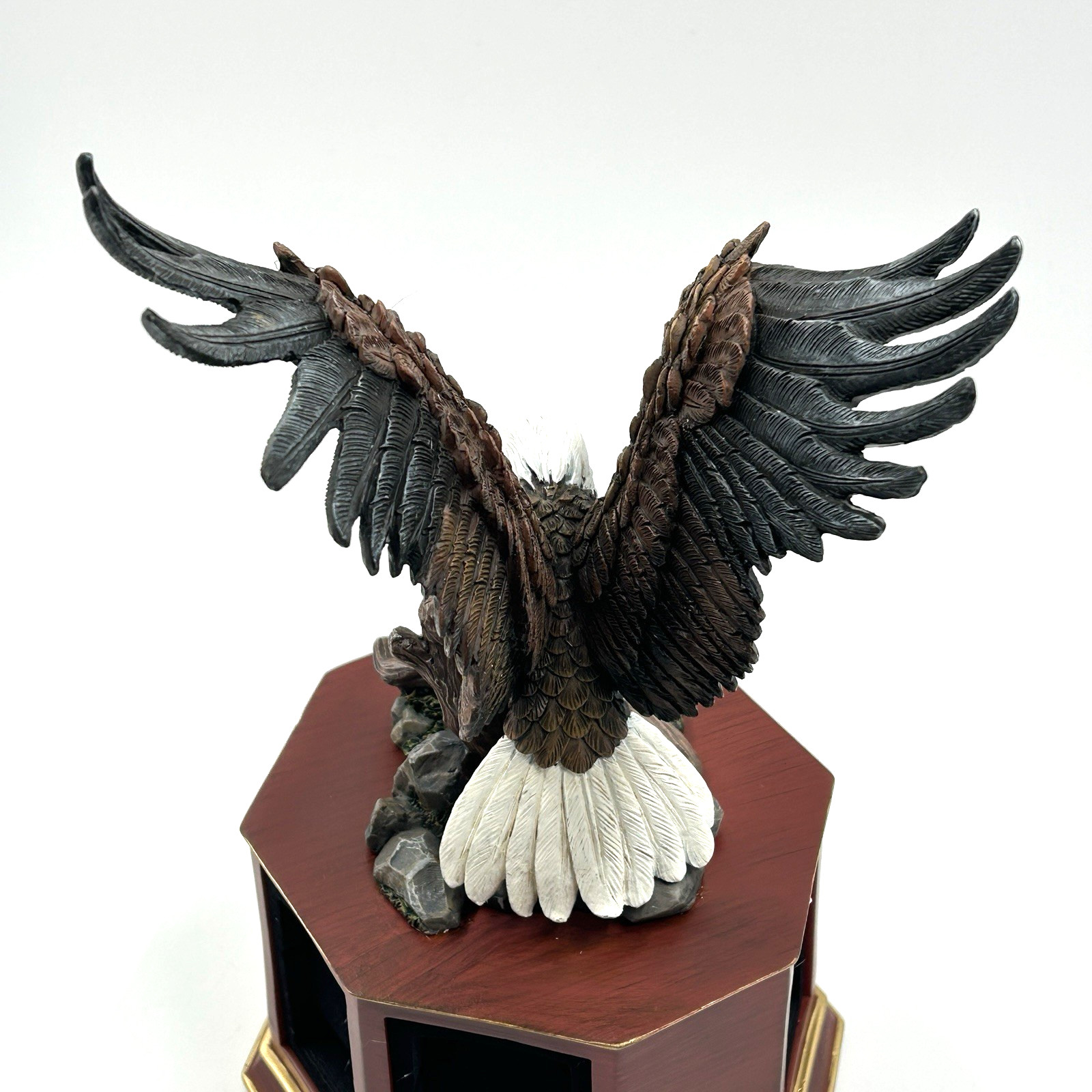The Bradford Exchange Eagle Soaring Spirits Zippo Lighter Display Rare
