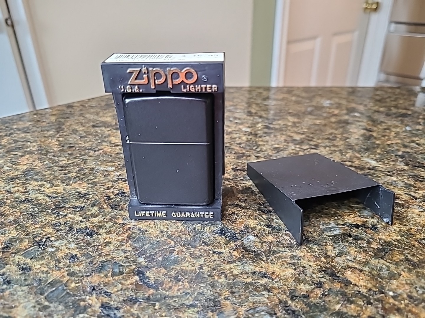 NOS Vintage Zippo Classic Lighter Regular Black Matte Unfired Case Paperwork