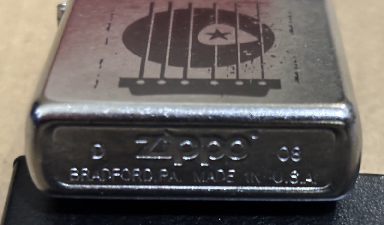 🛍️ 2008 Zippo Lighter – Music/Guitar Star Design – w/ Box, Paperwork