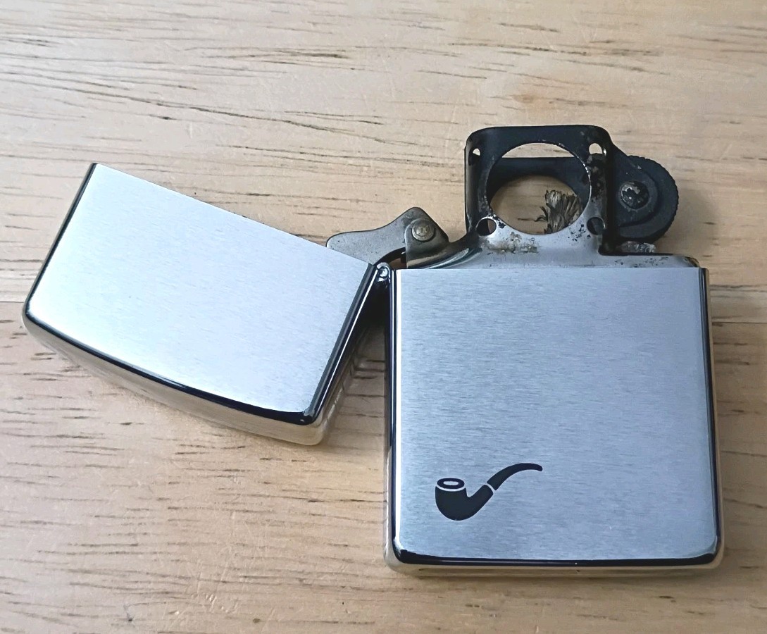Vintage 1988 Brushed Chrome Zippo Smoking Pipe Lighter