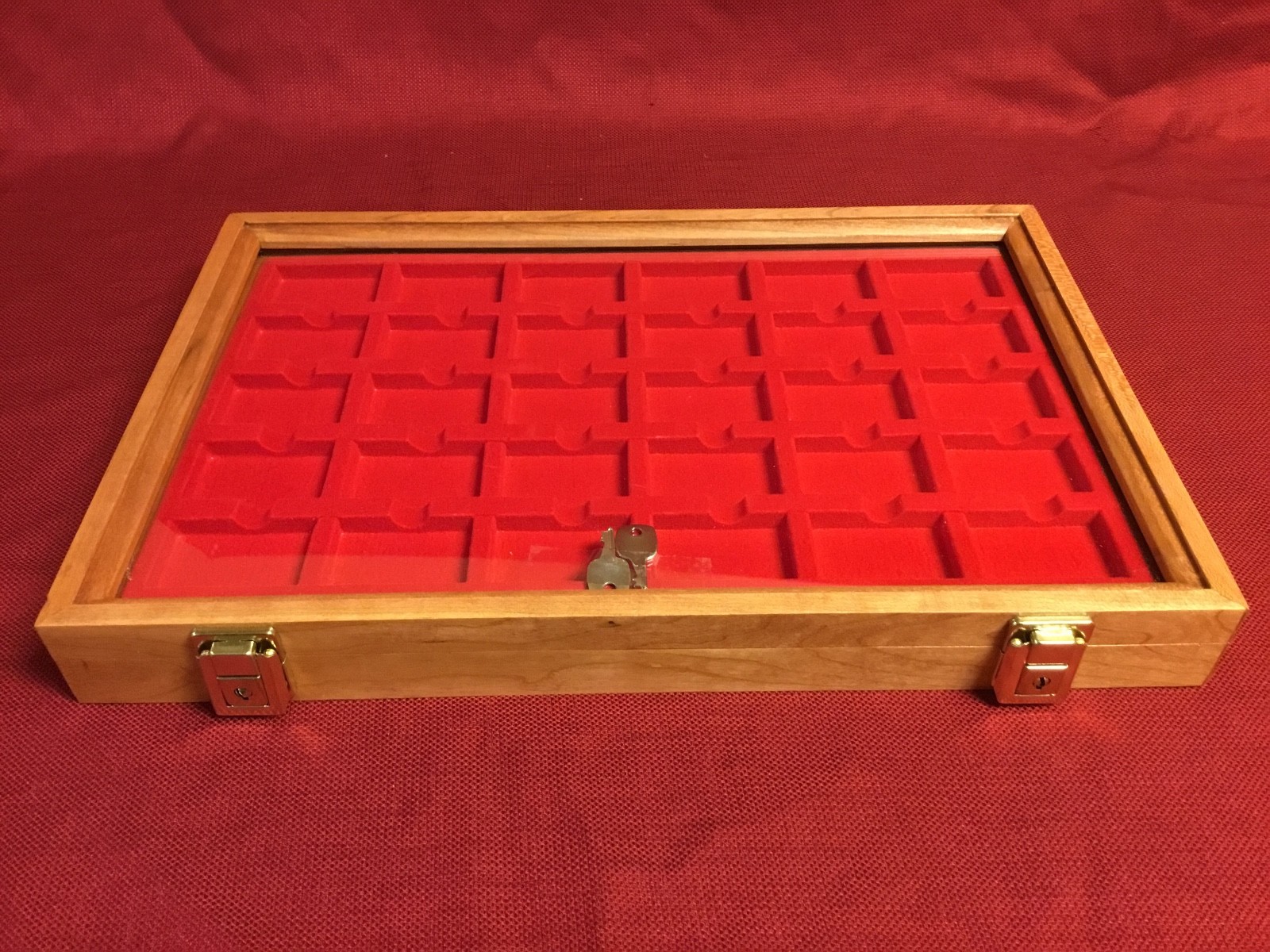 Zippo lighter cherry wood display case with 30 compartment holder