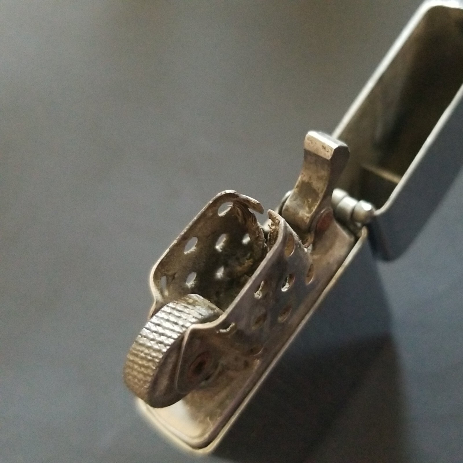 1971 Slim Pin Stripe Arabic Zippo Cigarette Lighter & Insert USA VTG II I Chrome