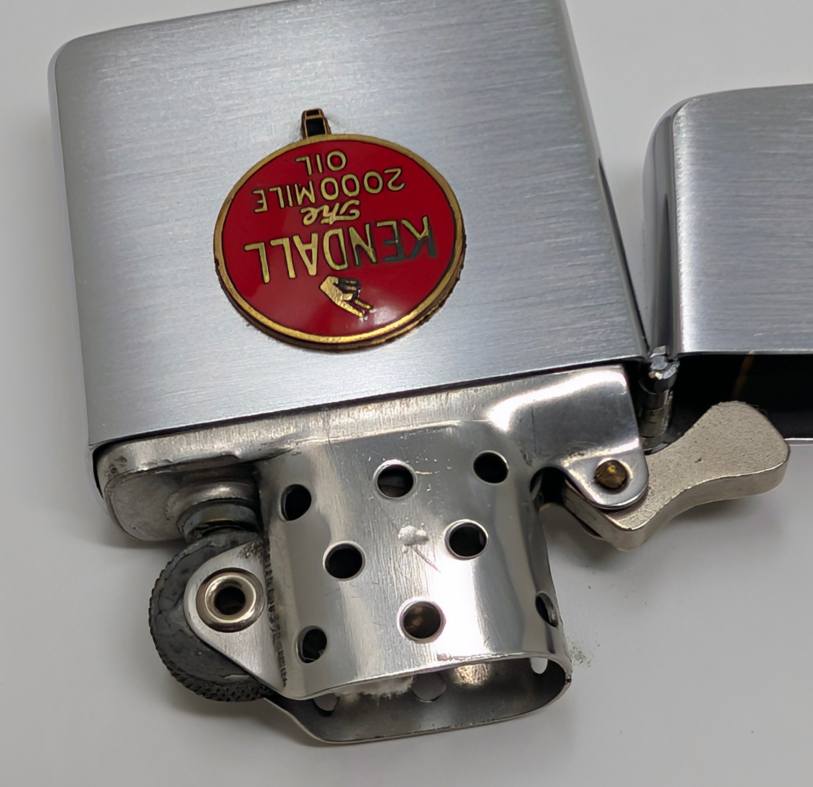 Vtg. Nr Mint Circa 1958 Zippo Lighter KENDALL, THE 2000 MILE OIL Blue Stripe Box