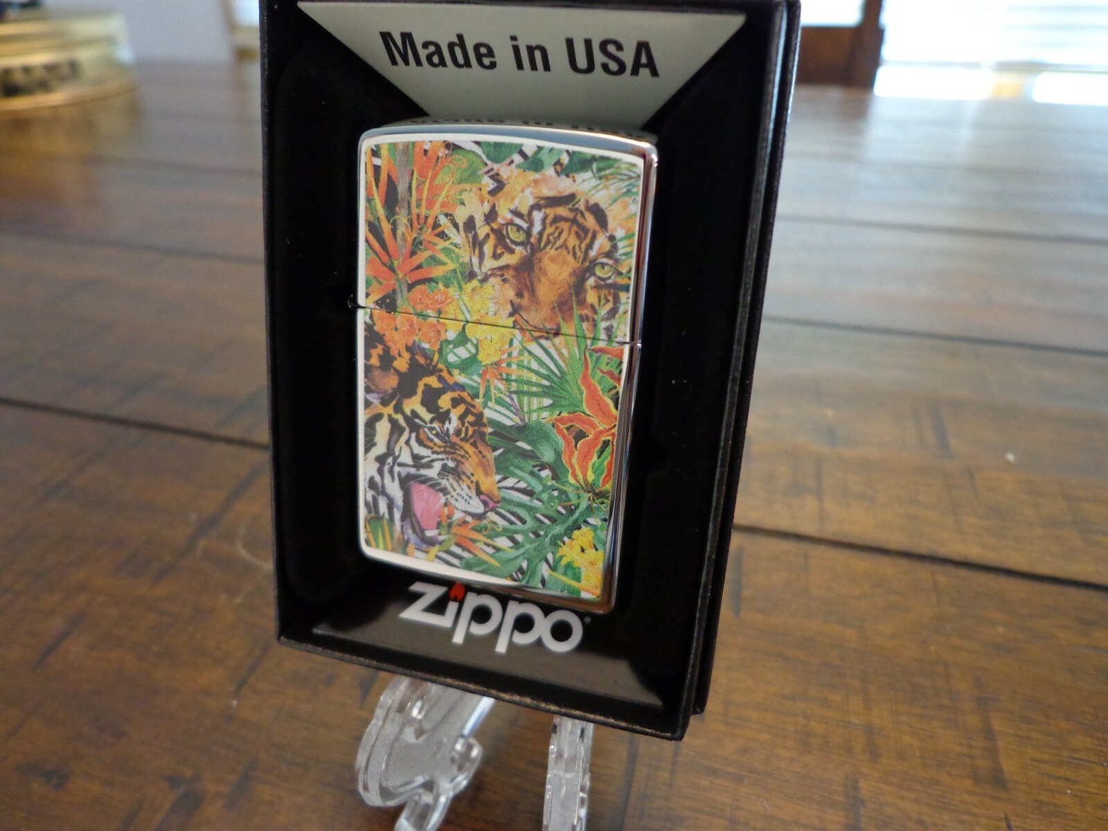 TROPICAL JUNGLE HIDDEN TIGER HIGH POLISH CHROME ZIPPO LIGHTER MINT IN BOX