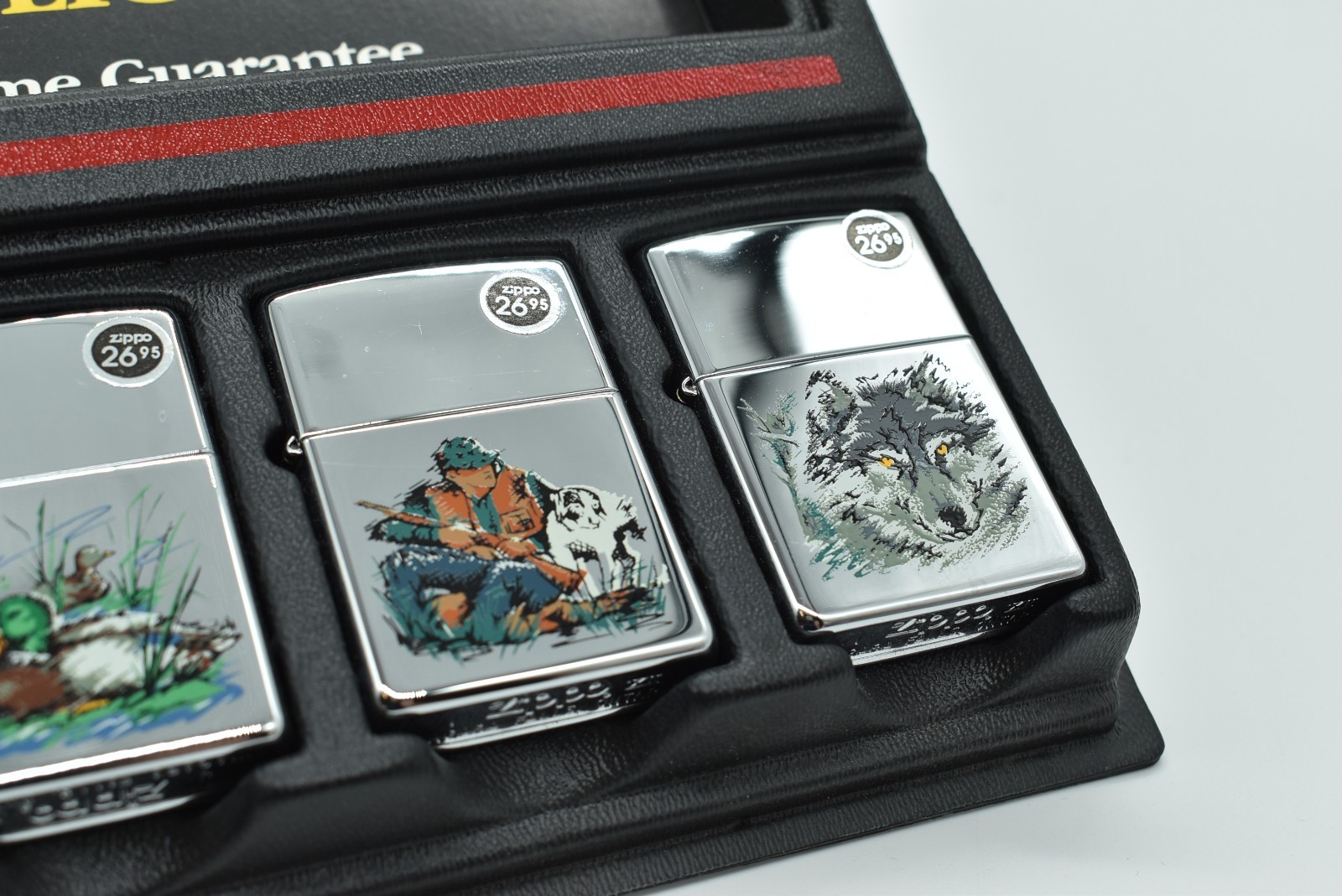 Zippo – ANIMAL OUTDOOR SERIES‘ SET IN STORE DISPLAY STAND, 1990’s 8 New Lighters