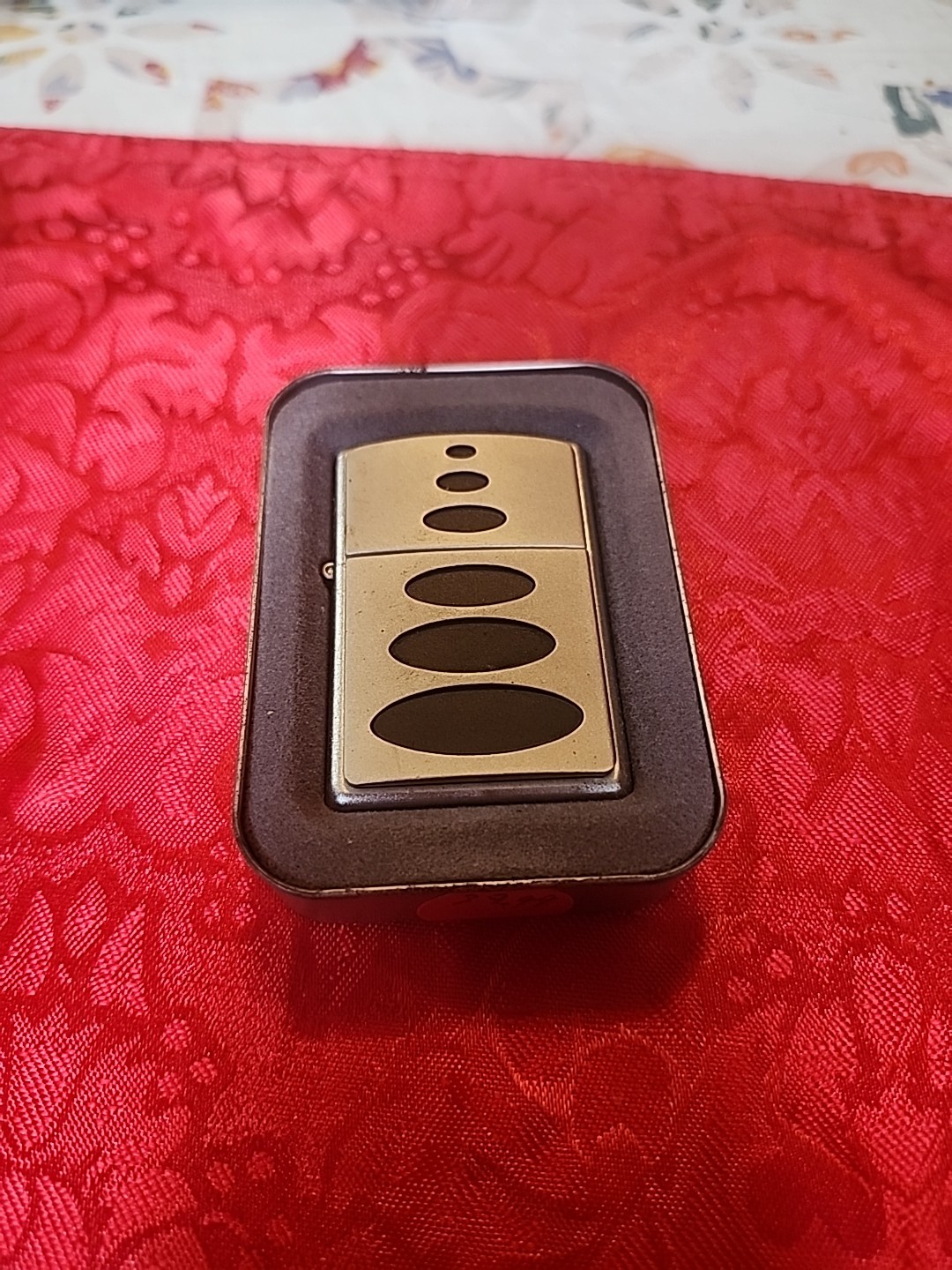 zippo 388 Black Ovals Emblem Satin Chrome NIB Retired 2004