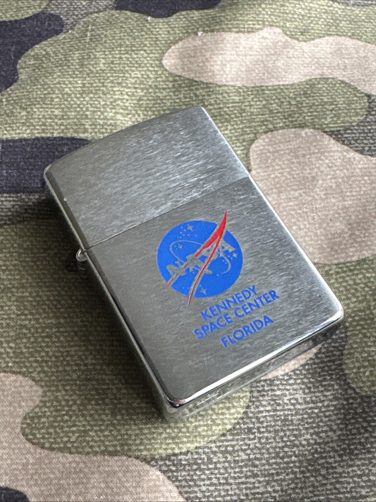 1997 Vintage Zippo Lighter – KSC Florida – NASA Kennedy Space Center