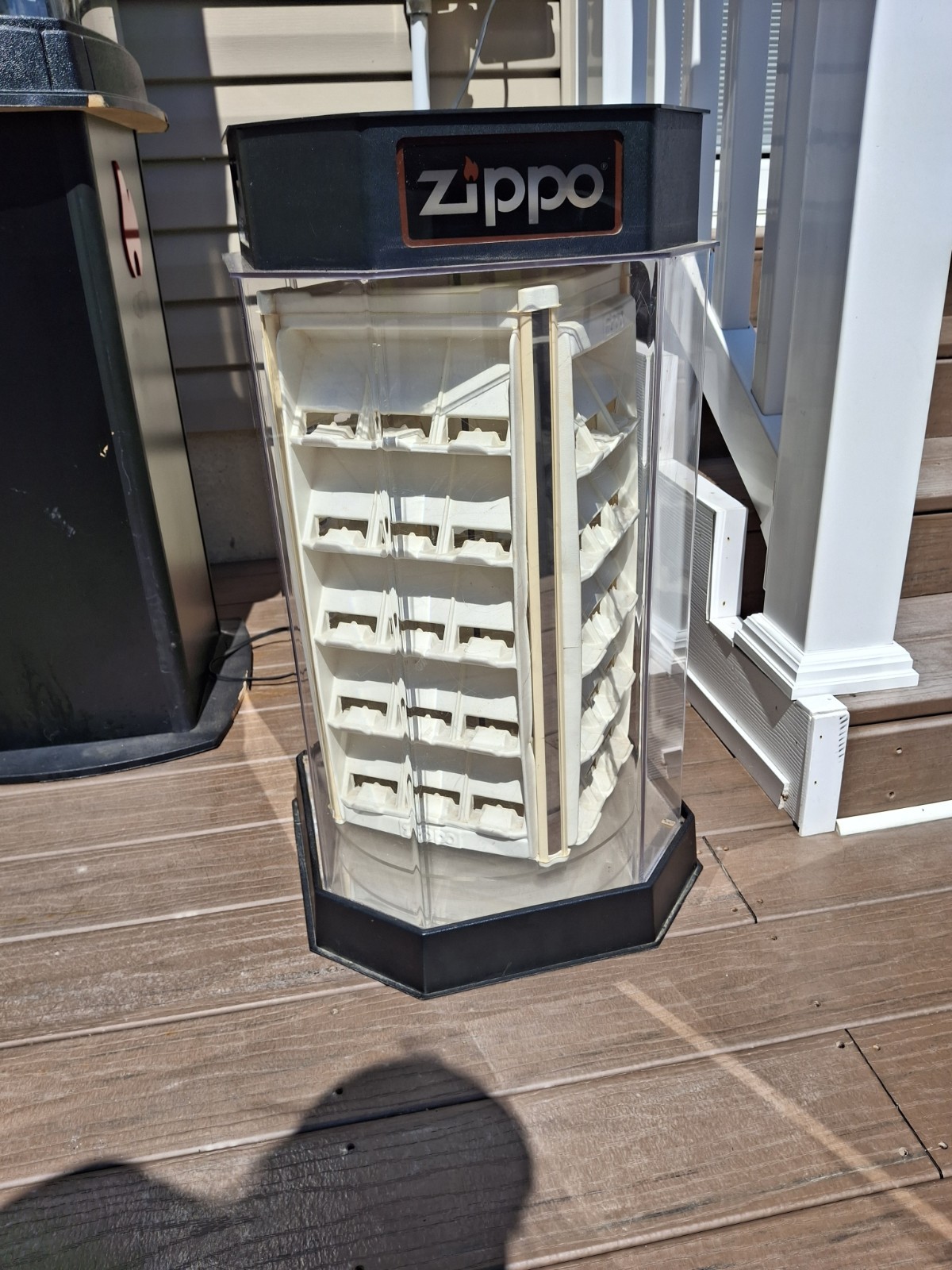 Zippo Counter Top Rotating Display Case Lights & Spin Holds 60 Lighters 31”