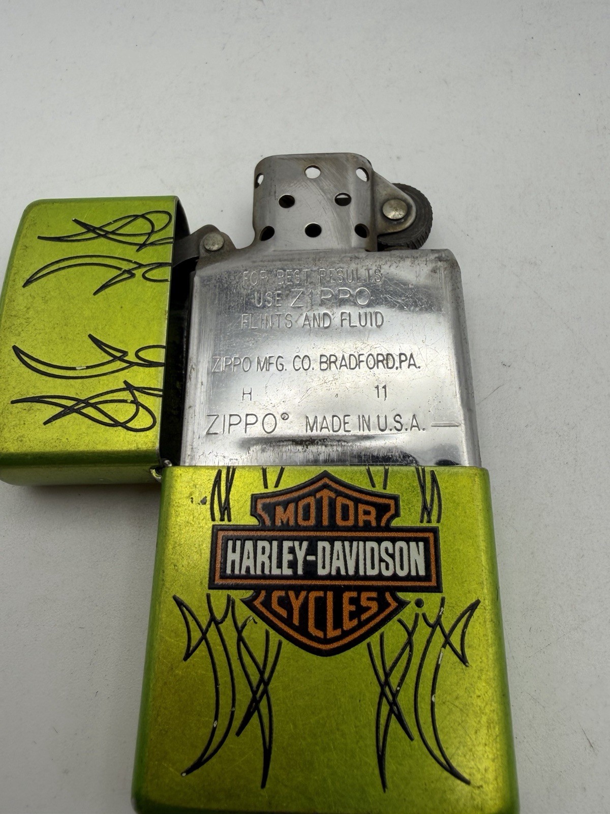 Vintage 2011 Harley Davidson Bar & Shield Metallic Green Zippo Lighter