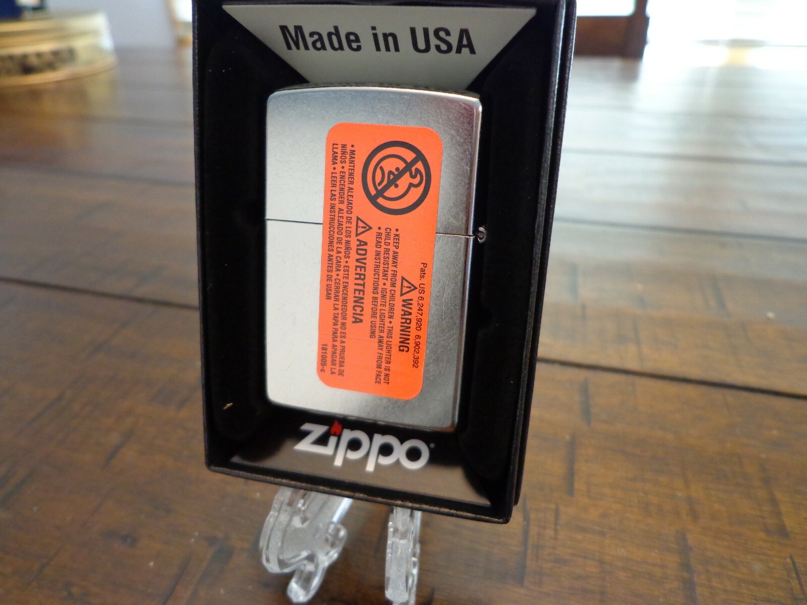 BOXER DOG ZIPPO LIGHTER MINT IN BOX