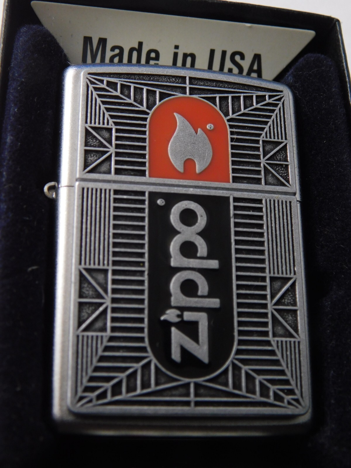 ZIPPO LIGHTER THICK EMBLEM BLACK RED CHROME CLASSIC FLAME LOGO 2011 NEW GIFT BOX