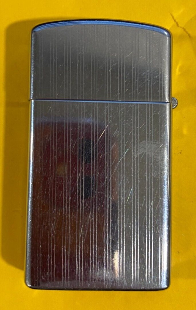 Vintage 1950’s Small Zippo Lighter 2-1/4″ x 1-1/4″ UNTESTED Great Find