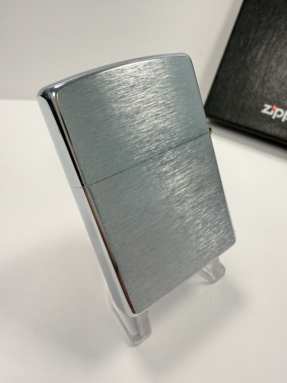 GENUINE Zippo Lighter STRING PAINT RED ANODIZED Brushed Chrome 2002 BOXED & NEW