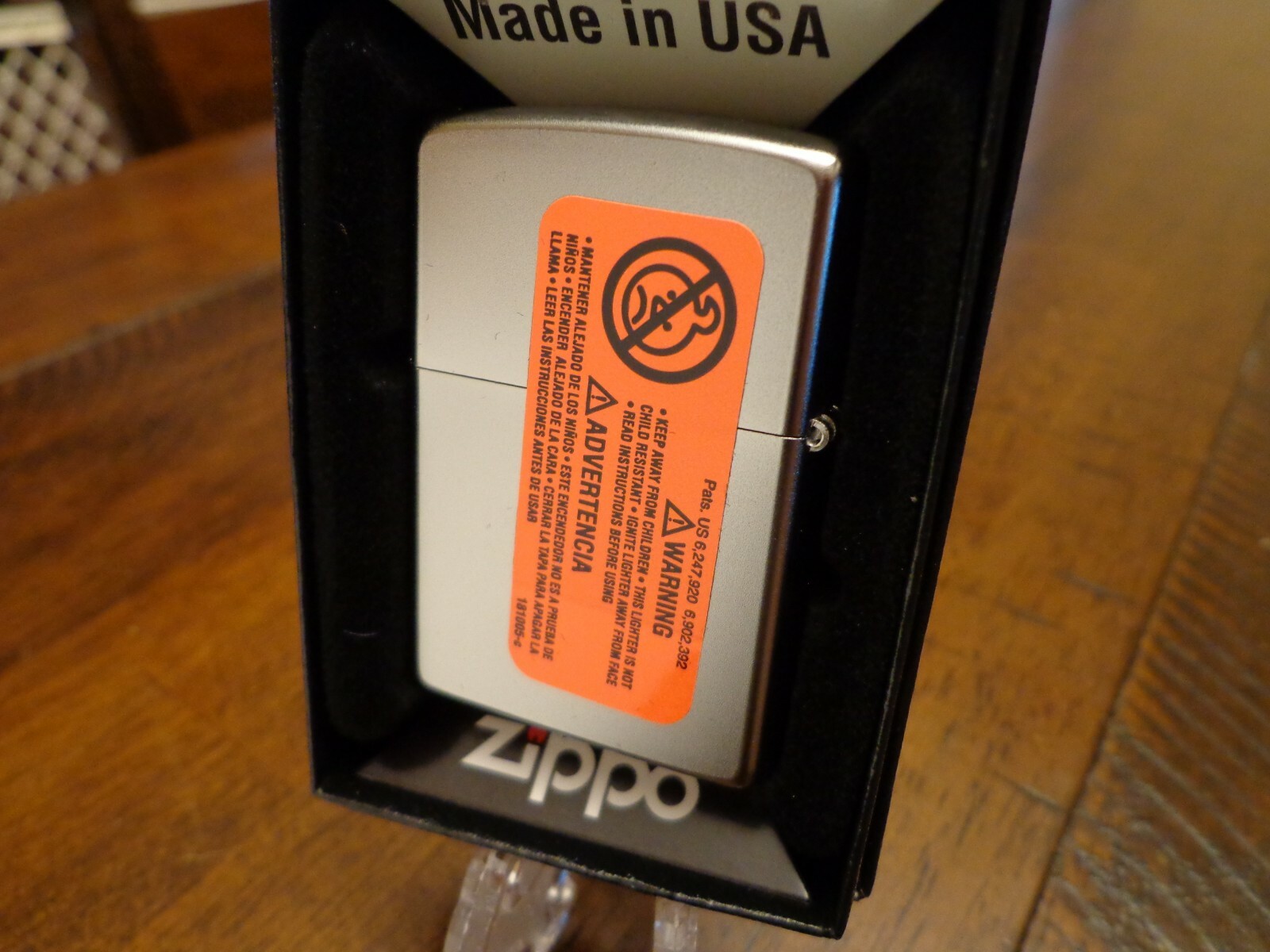 PUPPY DOG IN SUNGLASSES ZIPPO LIGHTER MINT IN BOX