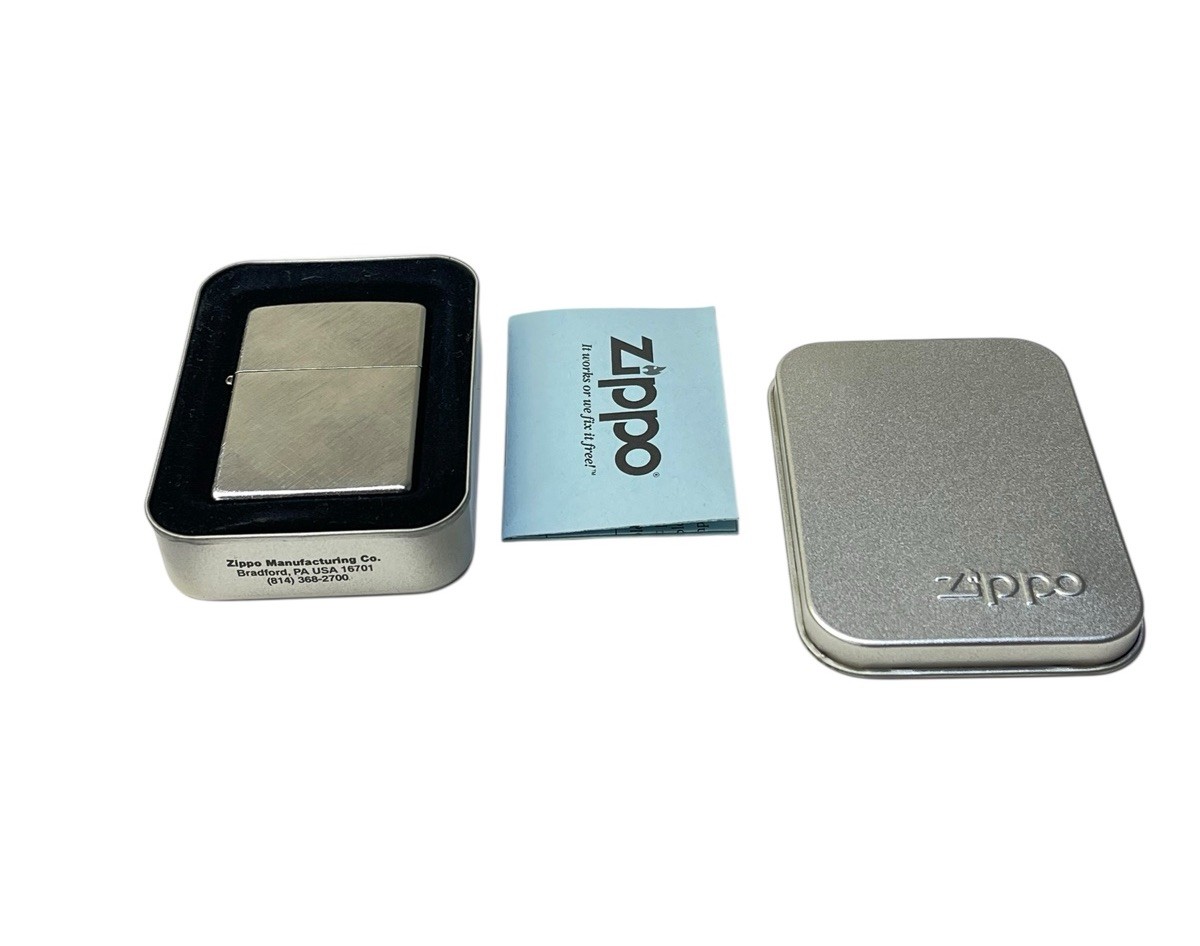 2012 ZIPPO Lighter Diagonal Weave Chrome NEW In Case
