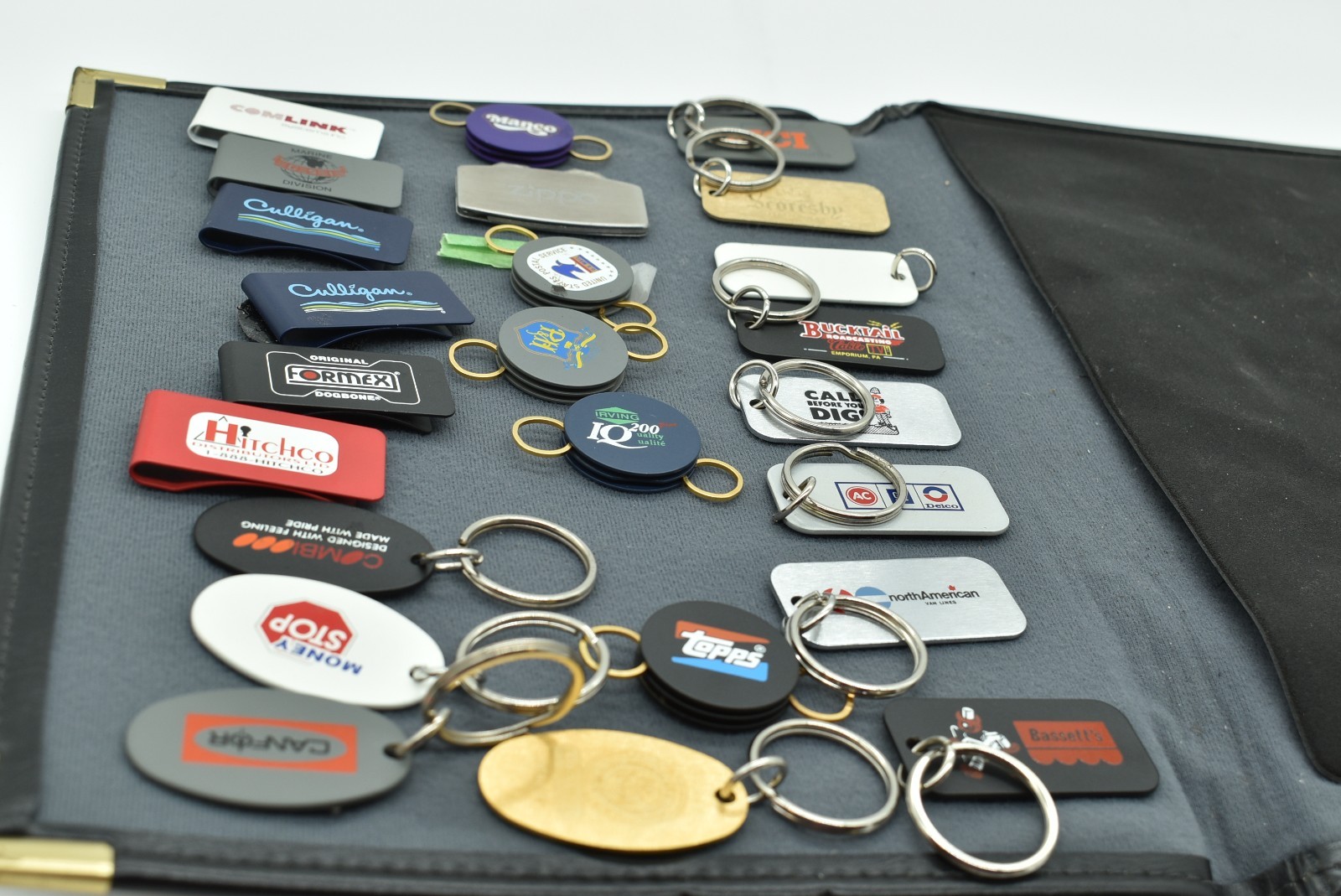 Zippo – SALESMAN SAMPLE KIT BOOK, Money Clips Keychain Golf Tools NEW x 41