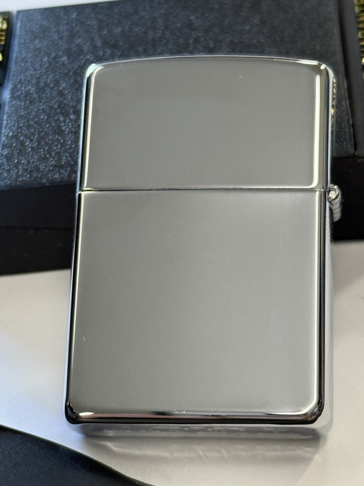 ZIPPO 1997 ACE OF SPADES POLISHED CHROME LIGHTER UNFIRED IN BOX D160
