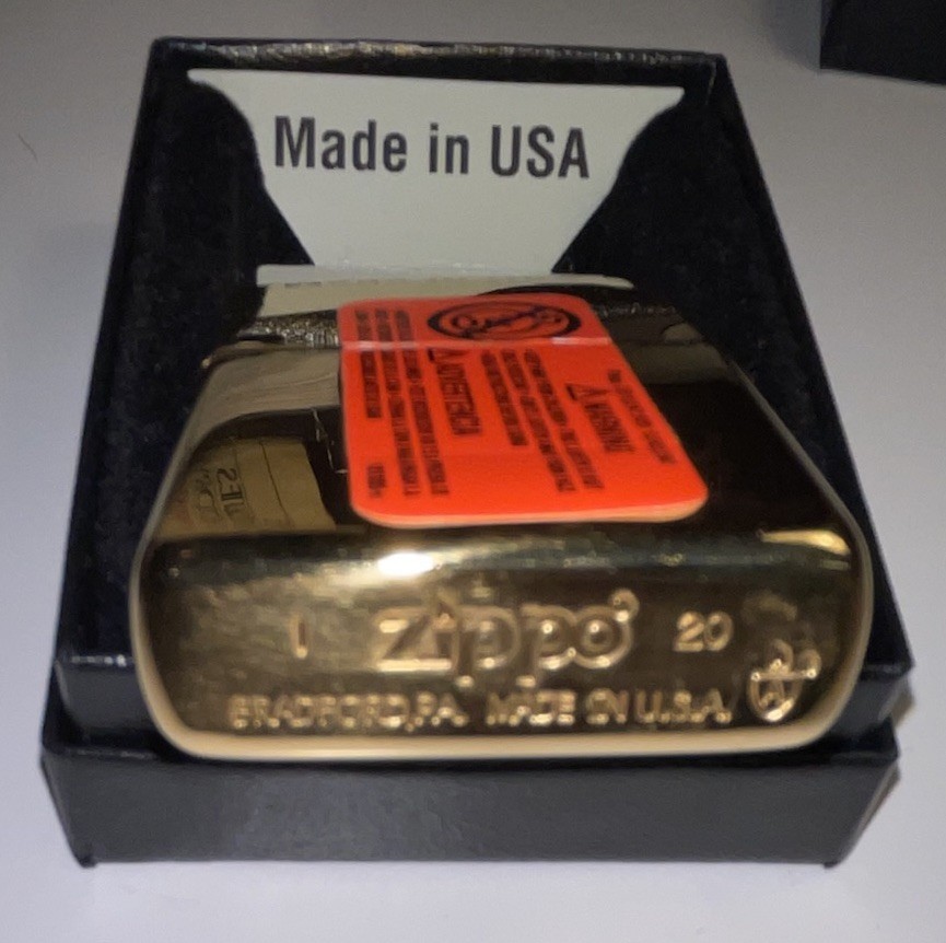 New Case XX Logo Brass Shiny Windproof USA Zippo Lighter No fluid CASE knife