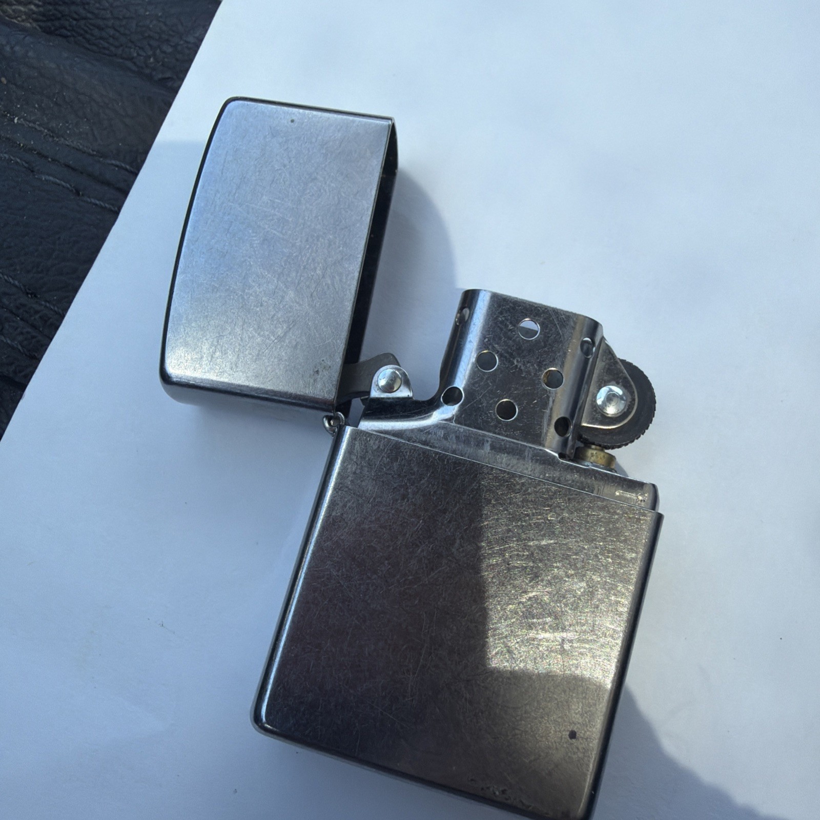 Zippo High Polish Chrome Lighter