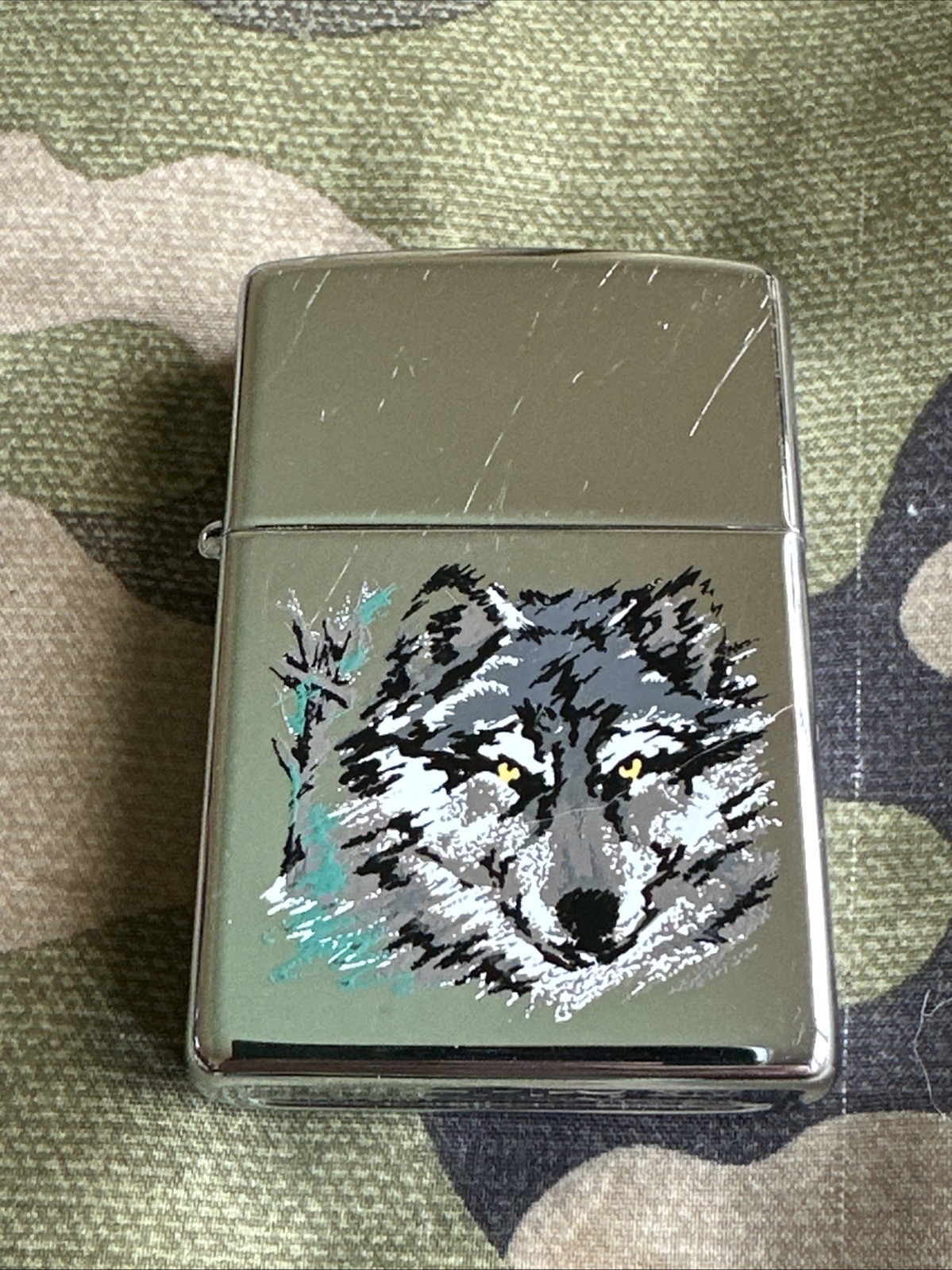 1998 Vintage Zippo Lighter – Painted Wolf Design