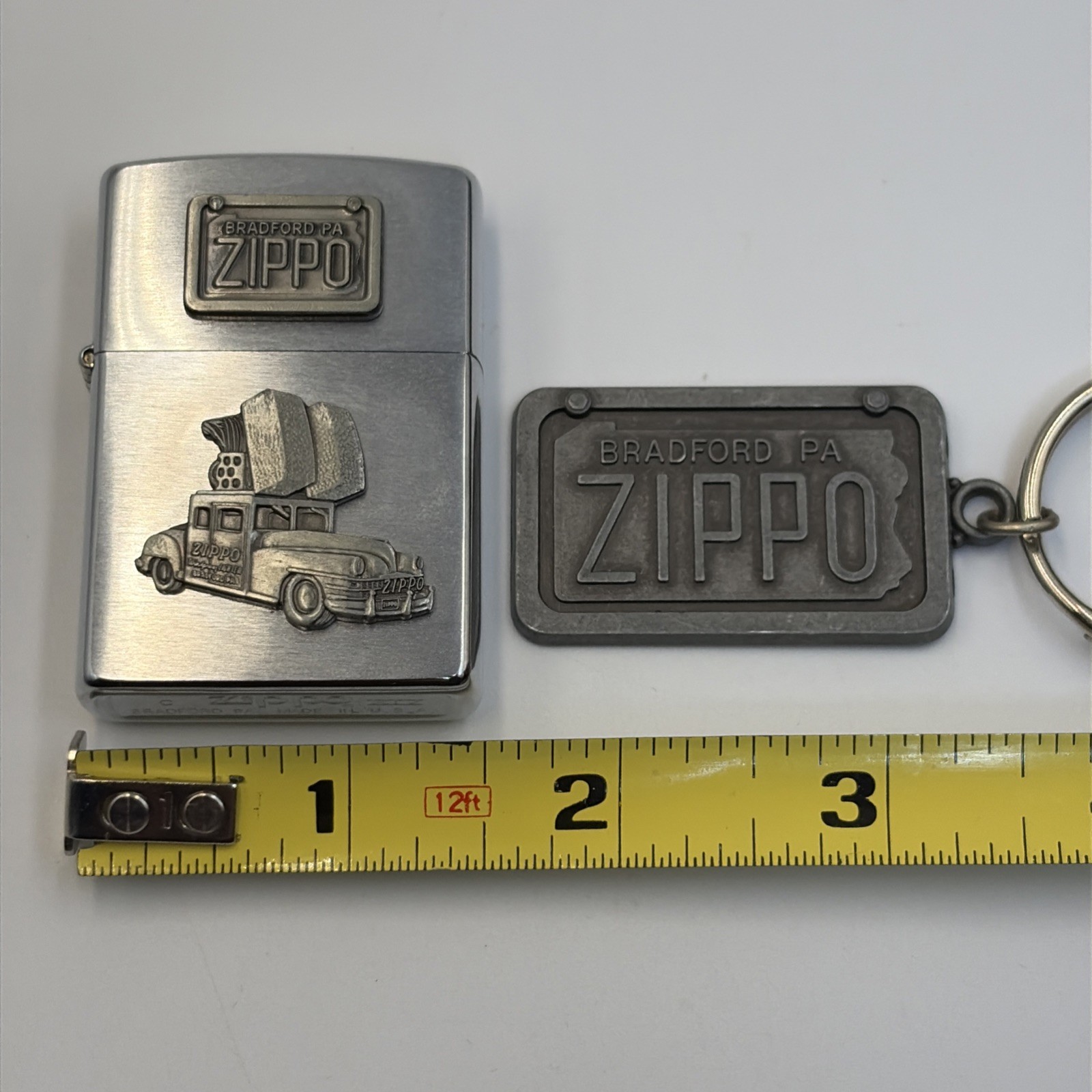 1998 Zippo Lighter & Keychain Set Zippo Car Limited Edition Tin Box Bradford PA