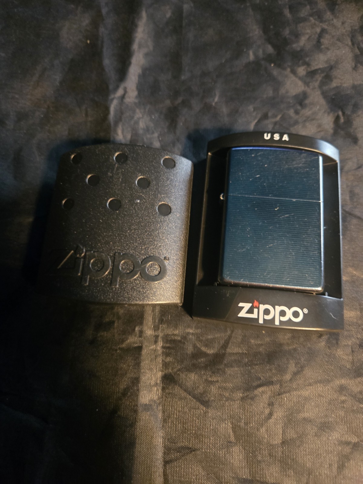 Zippo Fine Horizontal Line Lighter With Plastic Case 2006 Unused