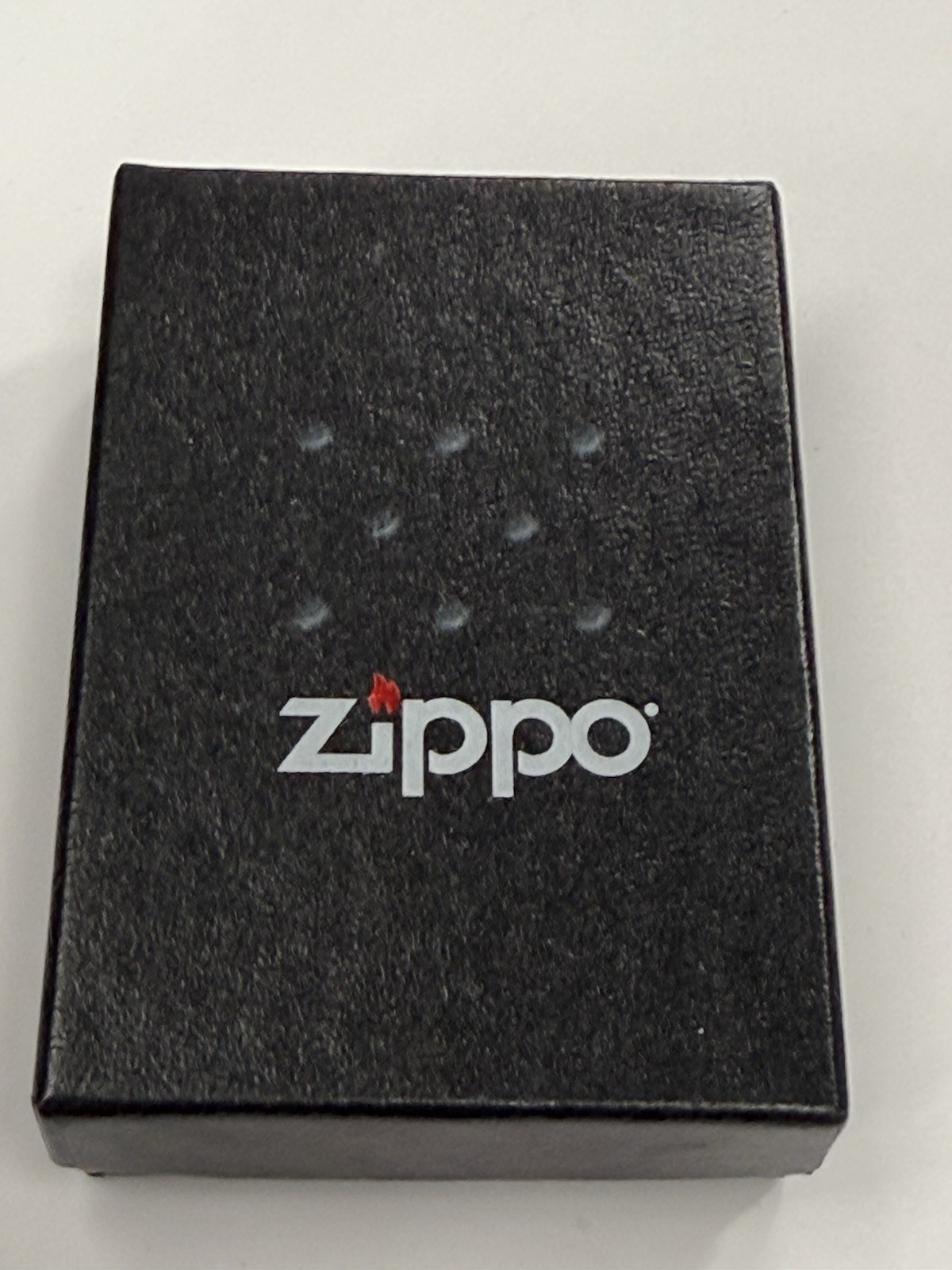 ZIPPO 2009 POLISHED CHROME LIGHTER SEALED IN BOX B912