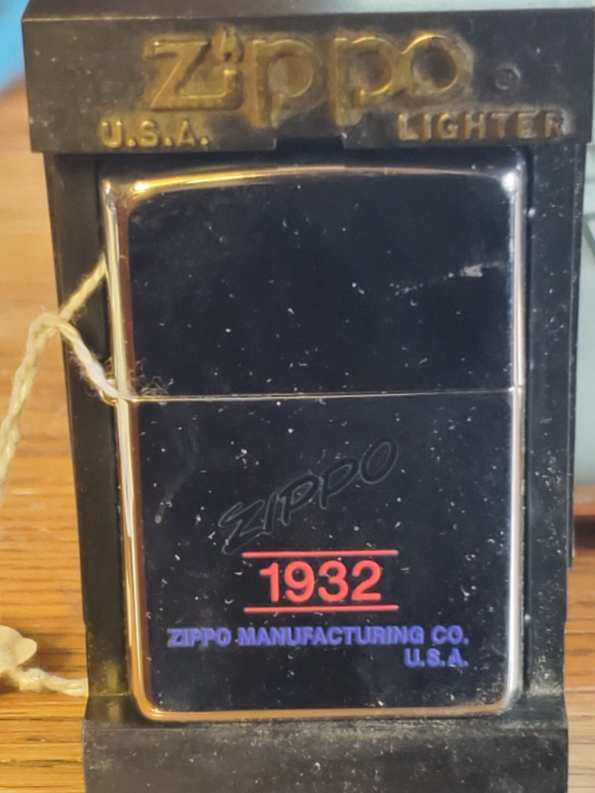 1932 Zippo Manufacturing Co. USA Commemorative 2002 Lighter Polished Chrome
