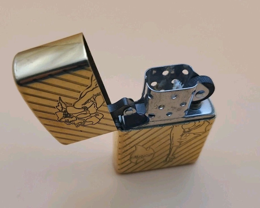 Zippo Lighter With A Sexy Lady Smoking In The Double Sided Engraved Brass
