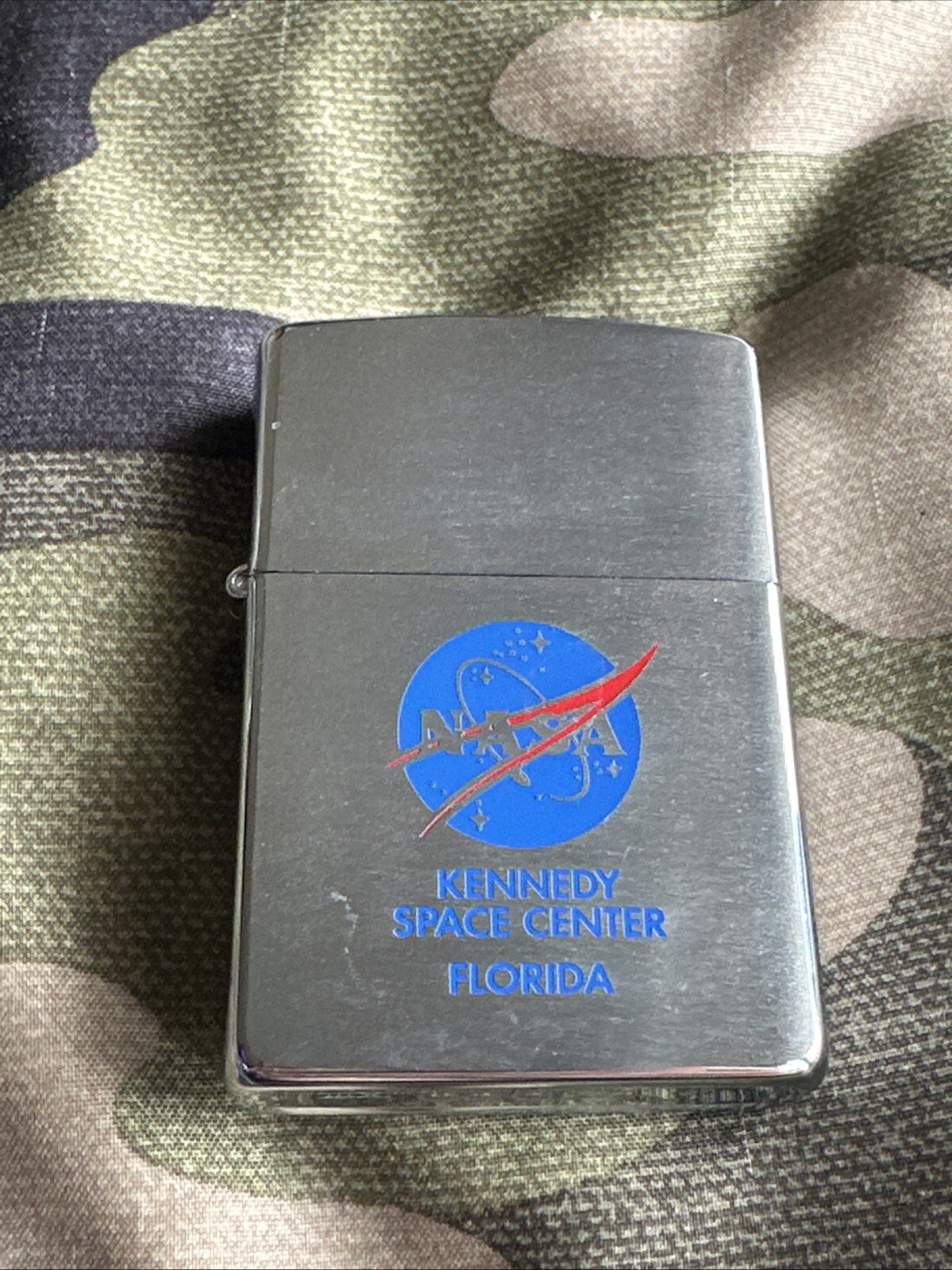1997 Vintage Zippo Lighter – KSC Florida – NASA Kennedy Space Center