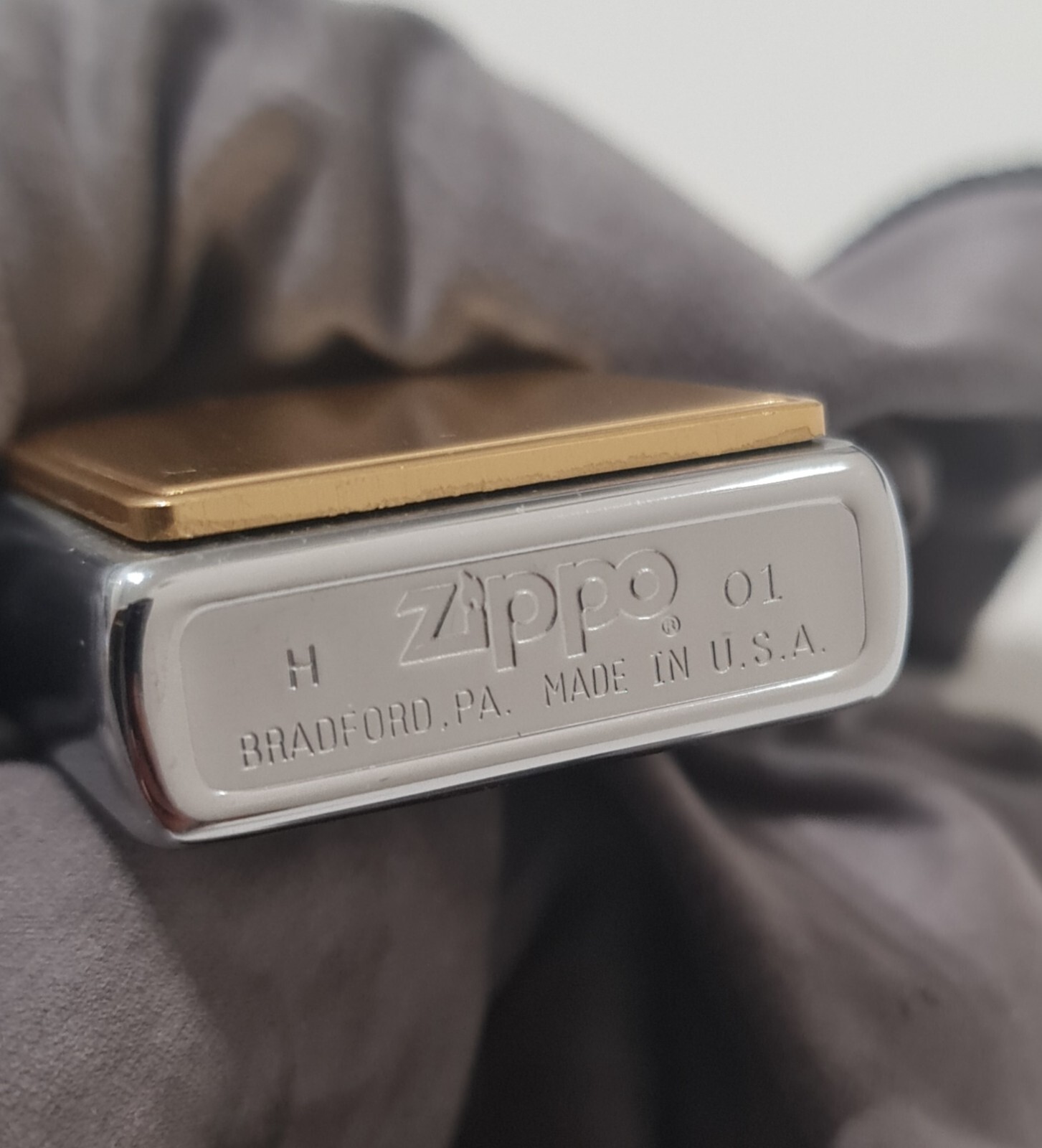 ZIPPO GOLD ANODIZED ALUMINUM – 01 – NEW – VERY RARE !!!