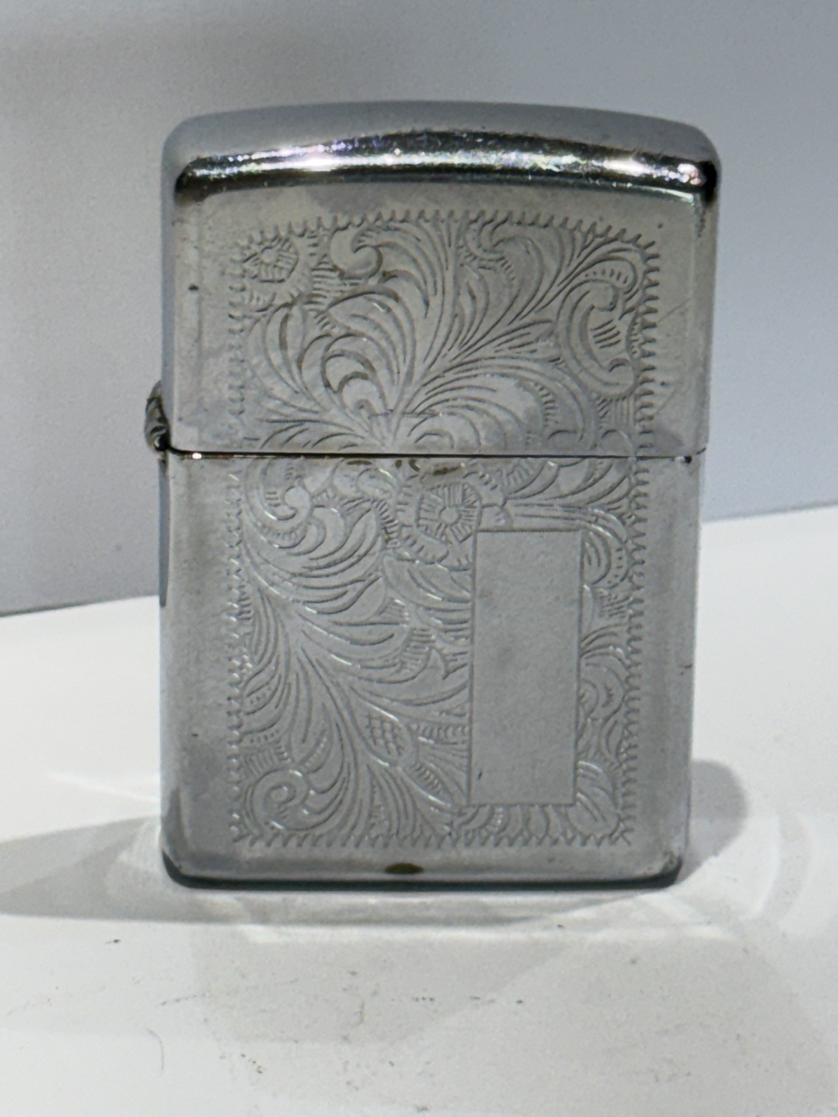 Vintage 1992 ZIPPO Lighter Venetian Scroll NO Monogram or Engraving ( F VIII )