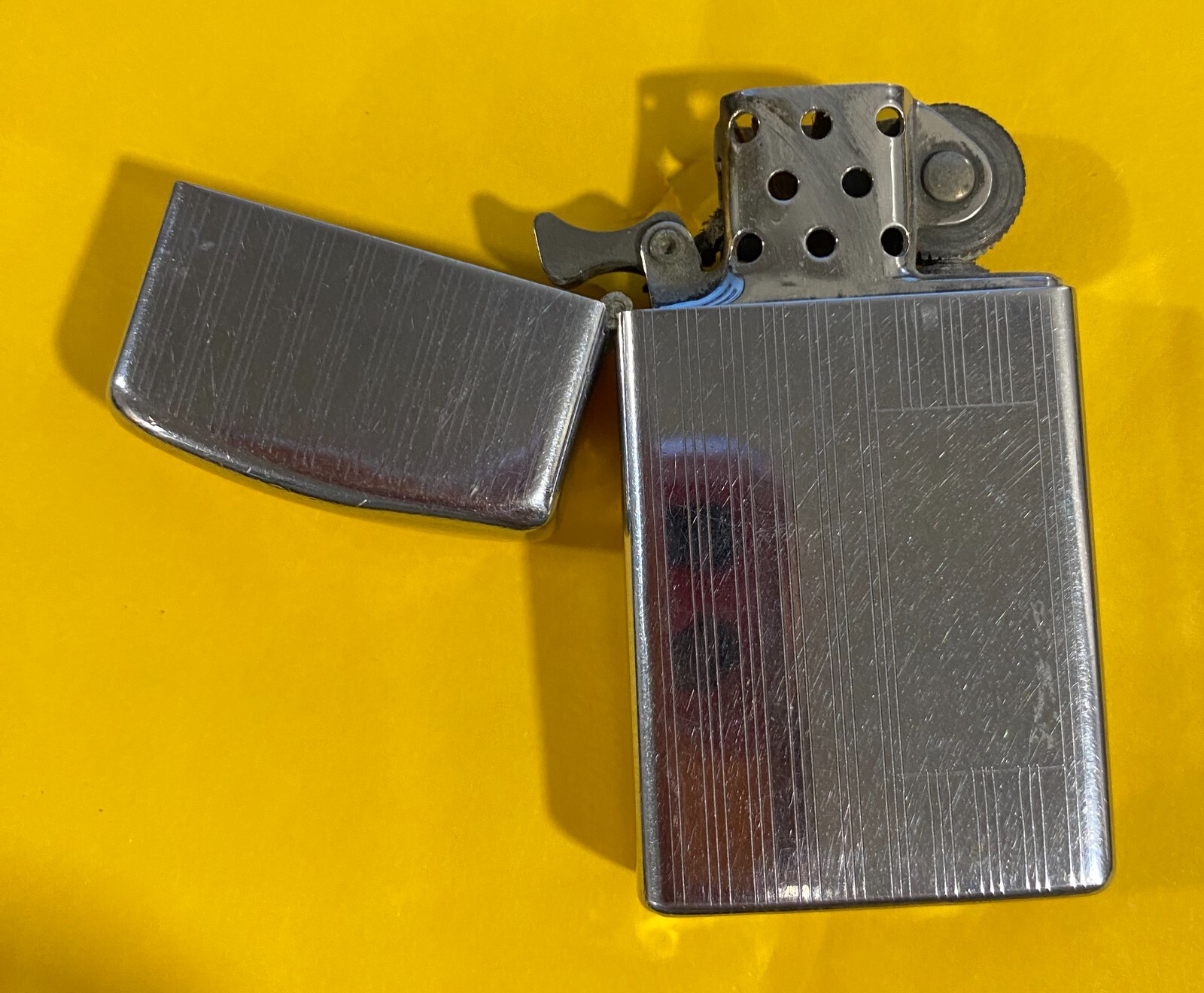 Vintage 1950’s Small Zippo Lighter 2-1/4″ x 1-1/4″ UNTESTED Great Find