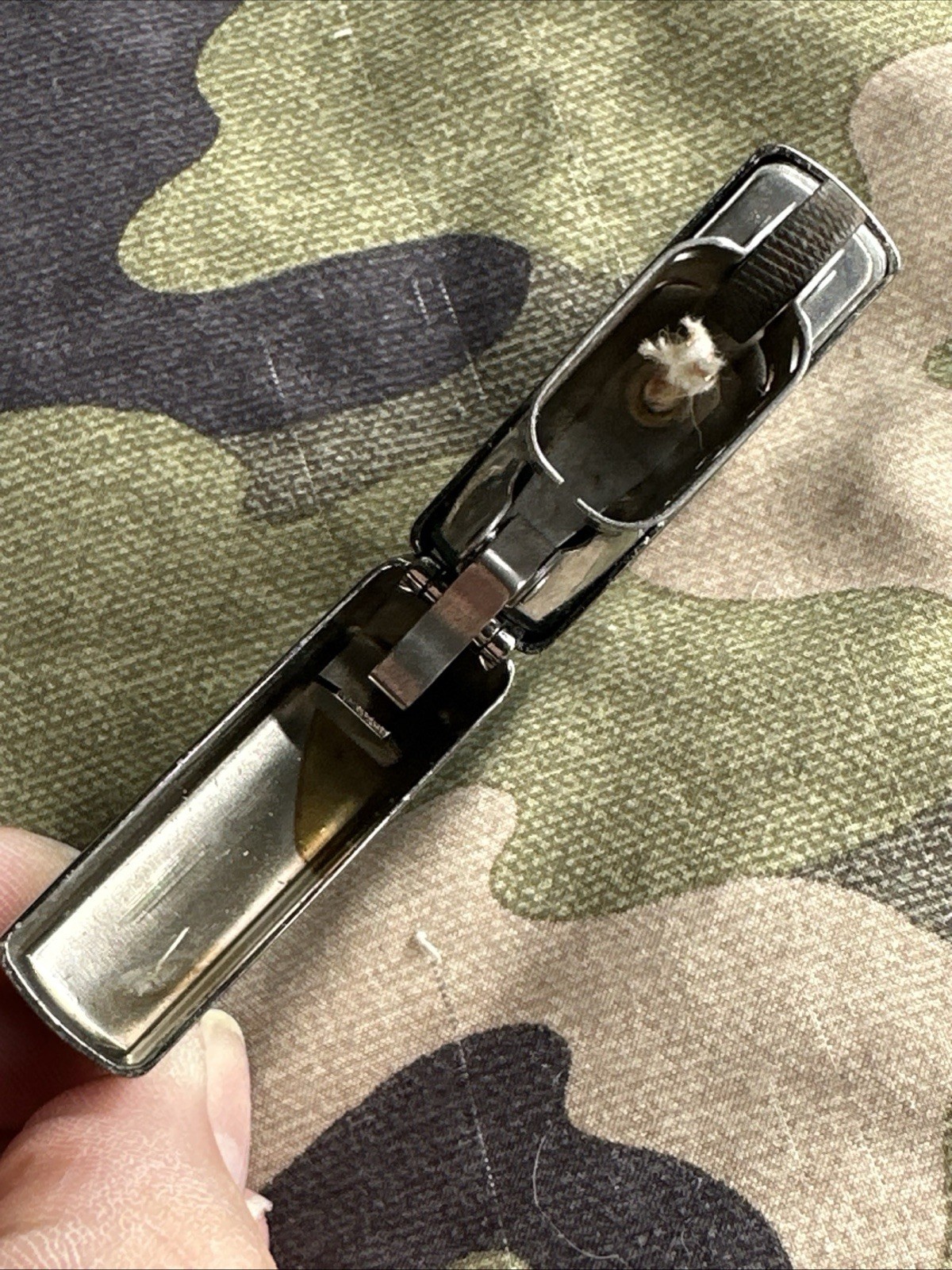 2007 Vintage Zippo Lighter – The Wall – Vietnam Remembered – Midnight Chrome