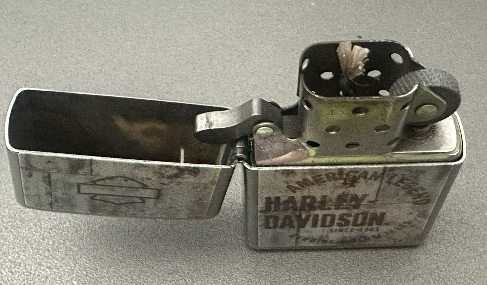 Zippo HARLEY DAVIDSON Distressed Look AMERICAN LEGEND Lighter MOTORCYCLE D 19